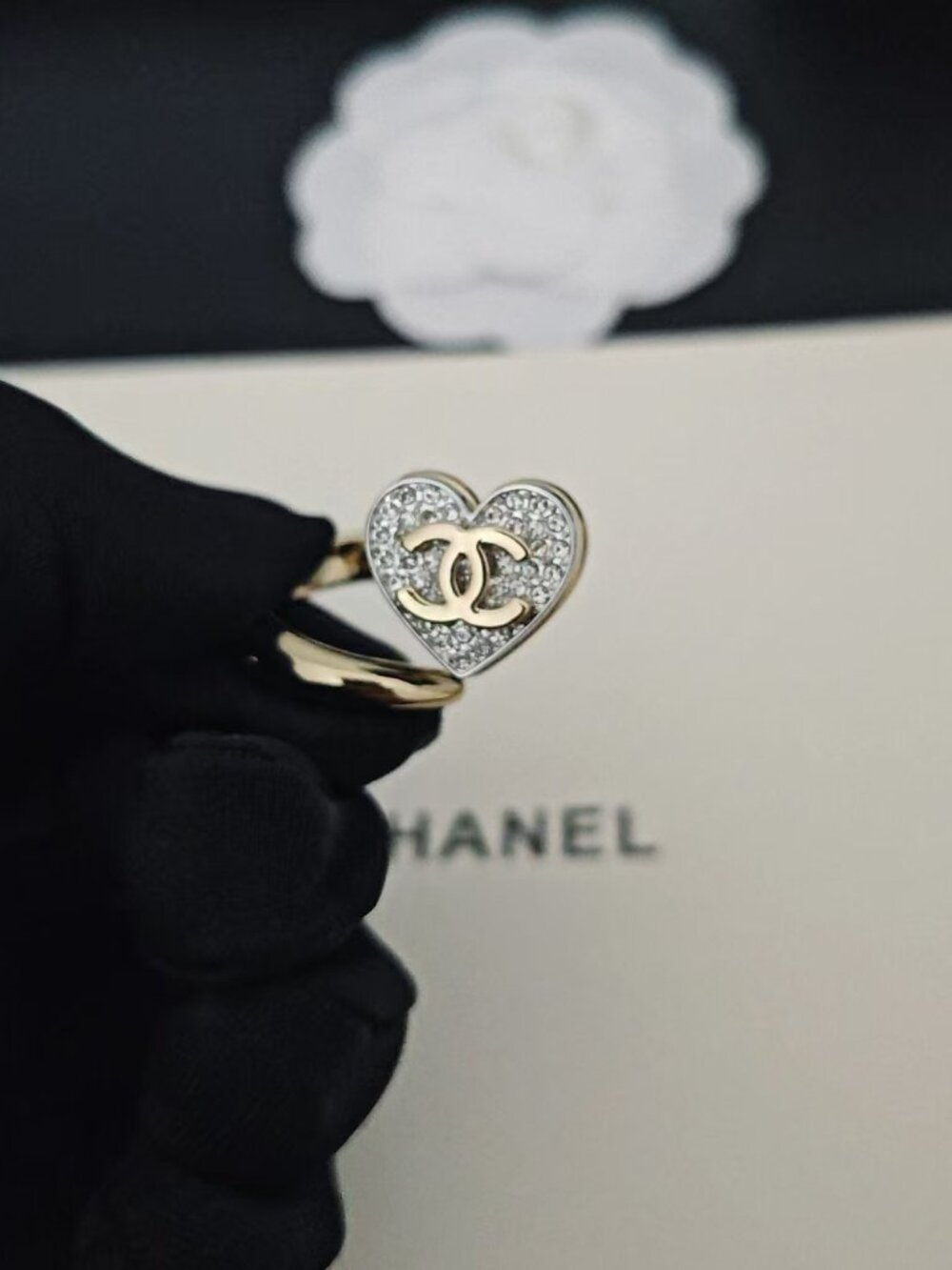 -Chanel- Ring - Picture 2 of 6